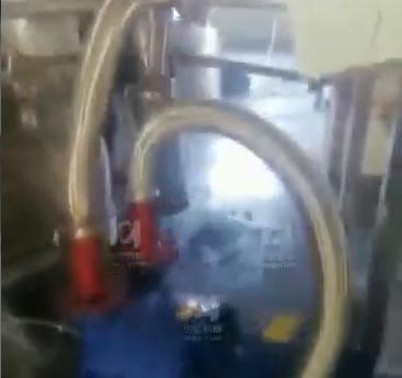 Vacuum feed